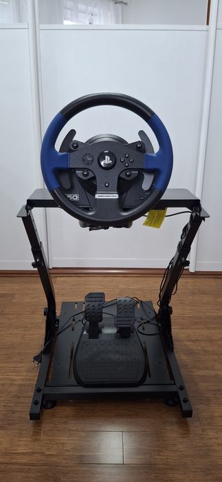 Kierownica do PC i PS3, PS4 Thrustmaster T150 na stelażu.