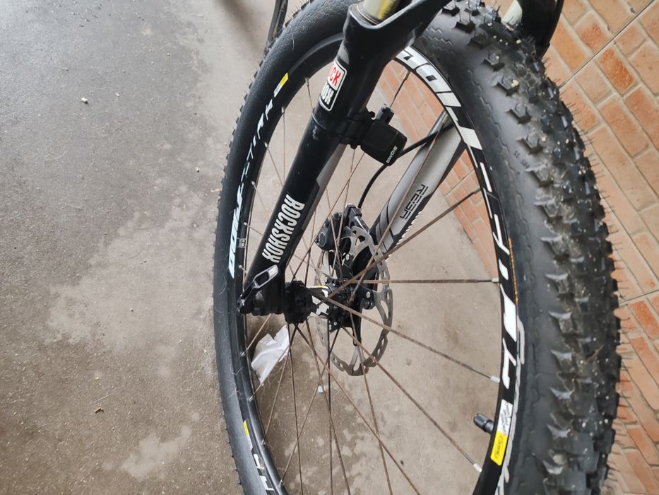 Vendo bicicleta  carbono em bom estado