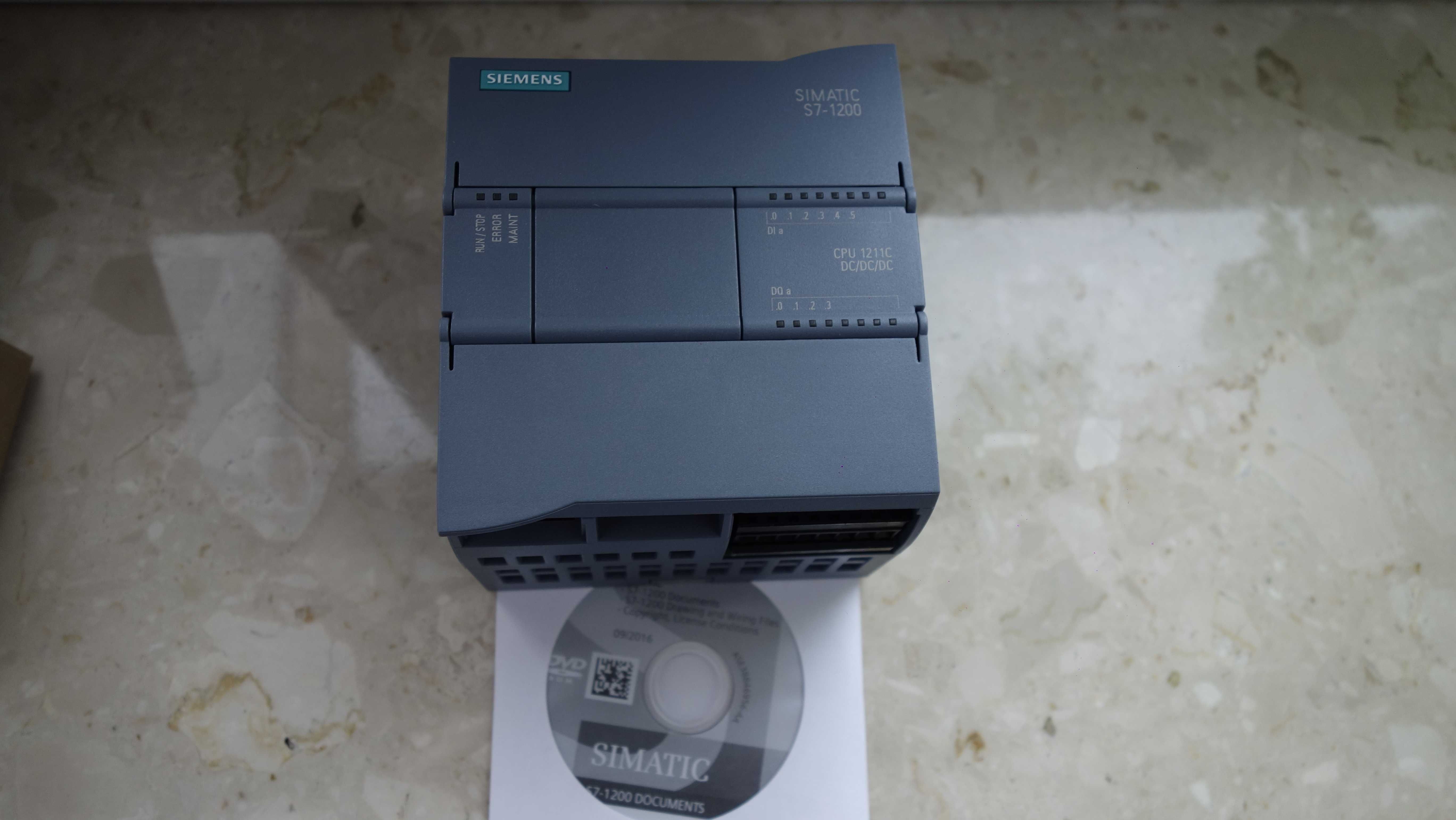 Nowy Sterownik PLC Siemens S7-1200 CPU 1211C 6ES7 211-1AE40-0XB0