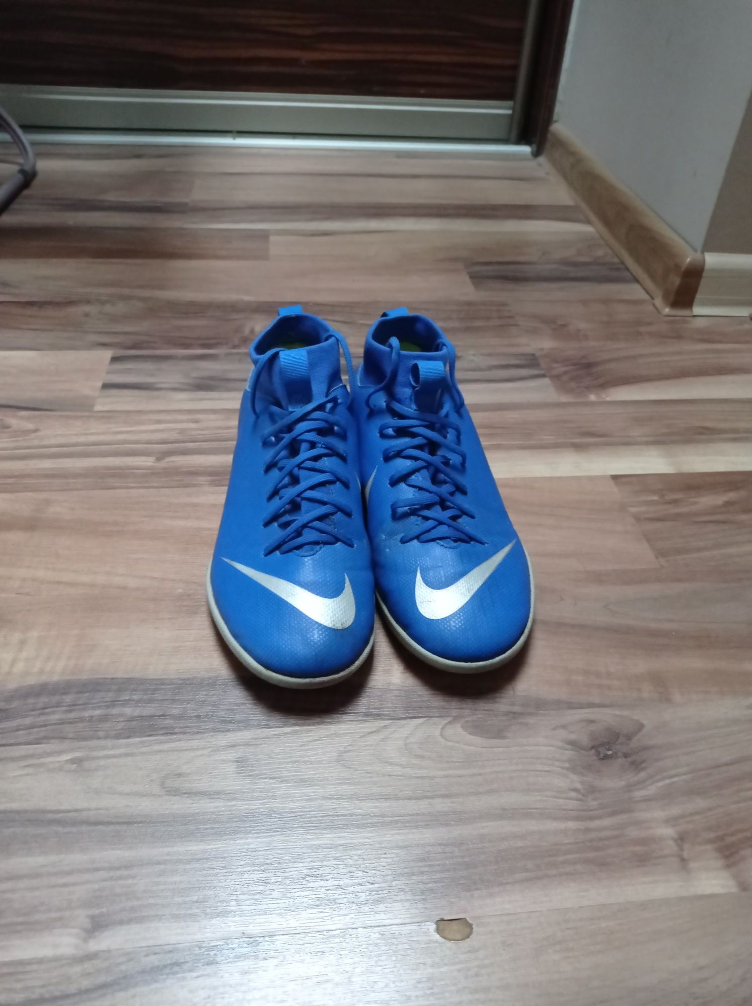 Halówki Nike Mercurial rozmiar 38.5