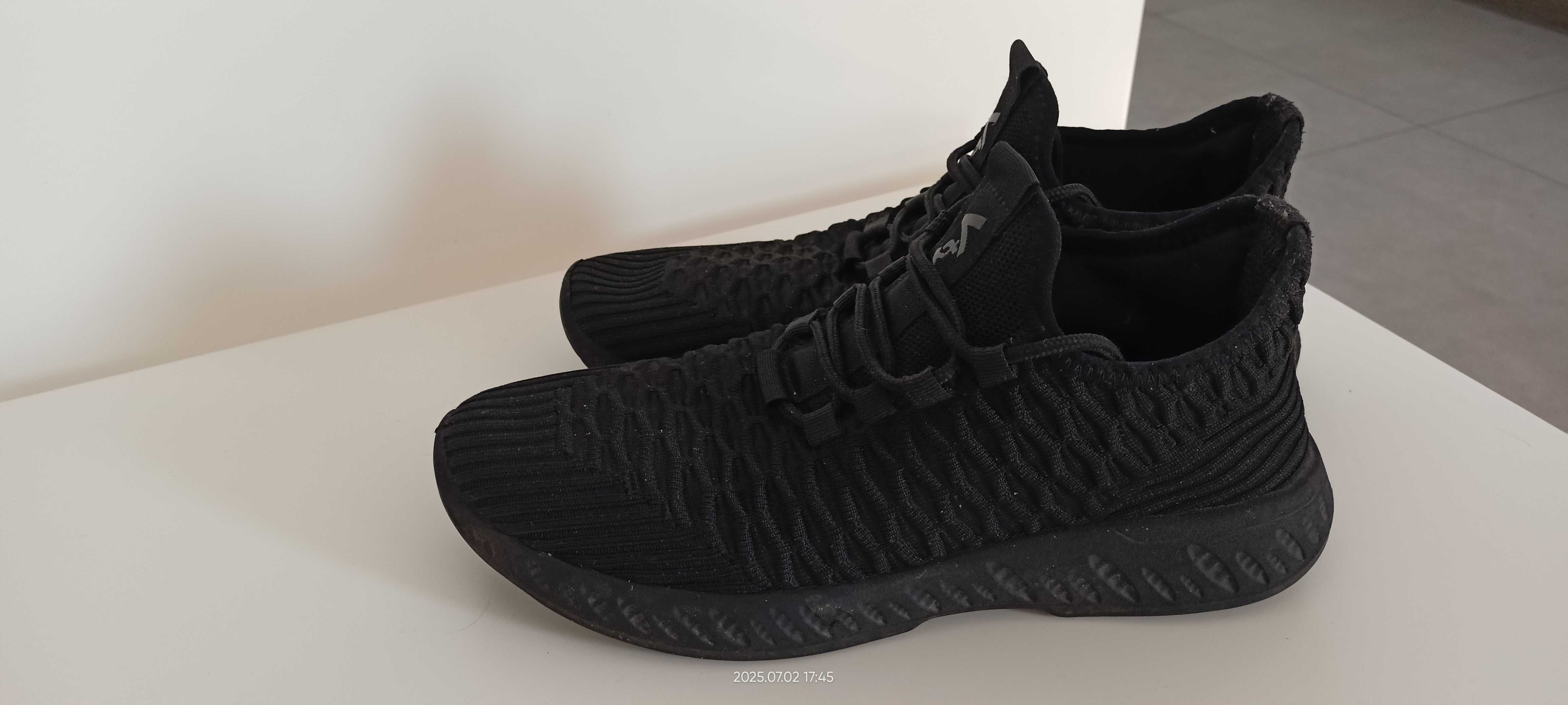 Sneakersy buty Vty Deichmann 41 lekkie oddychajace komfortowe super