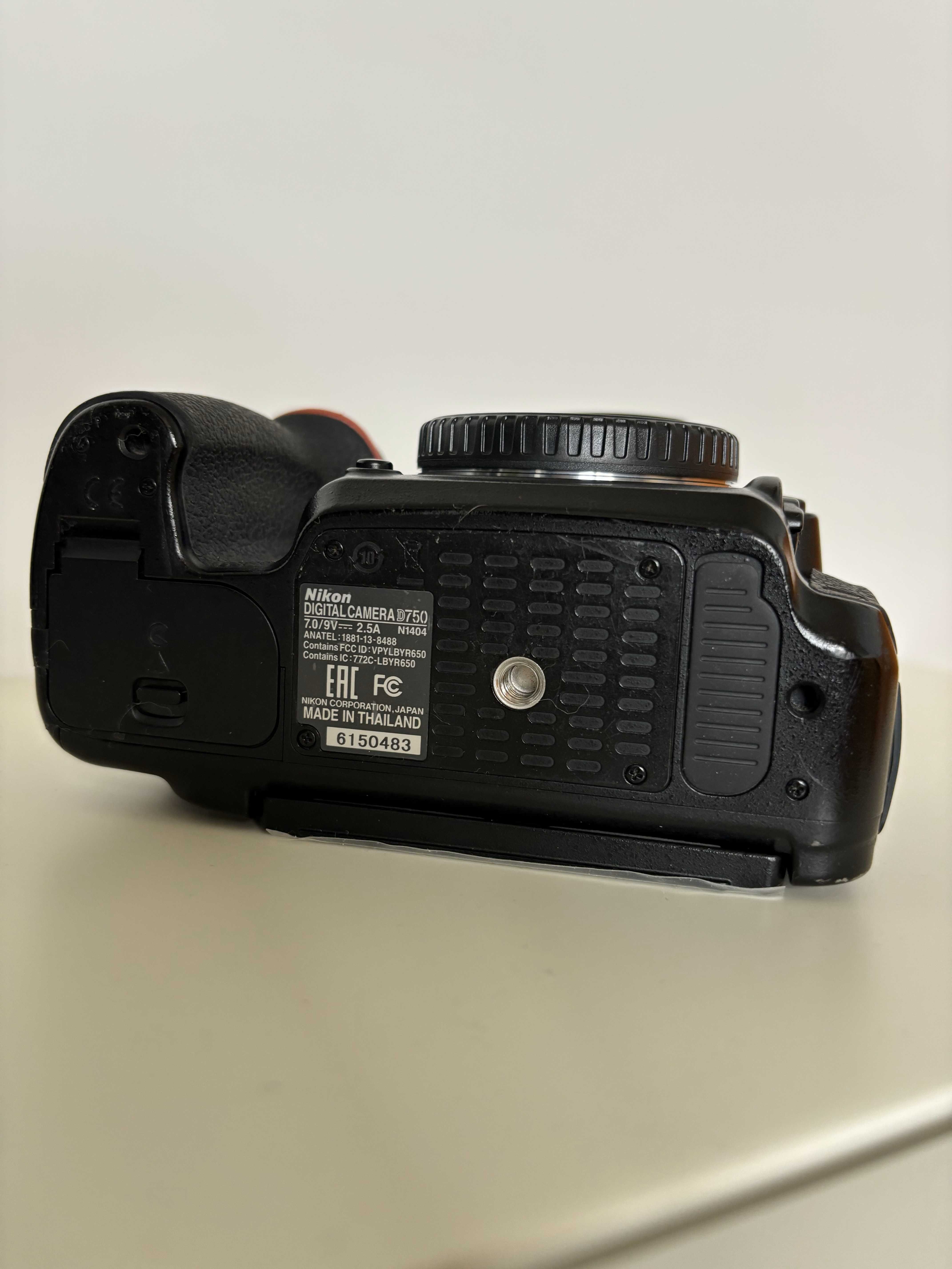 Aparat Nikon D750 body