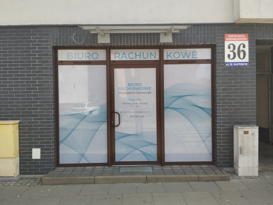 REKLAMA NA SAMOCHÓD,Oklejanie Busów witryn,projekty,montaż cala POLSKA