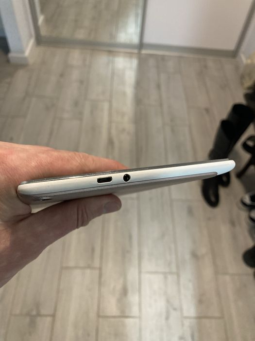 Планшет Asus ZenPad 8.0 2/16GB Rose Gold