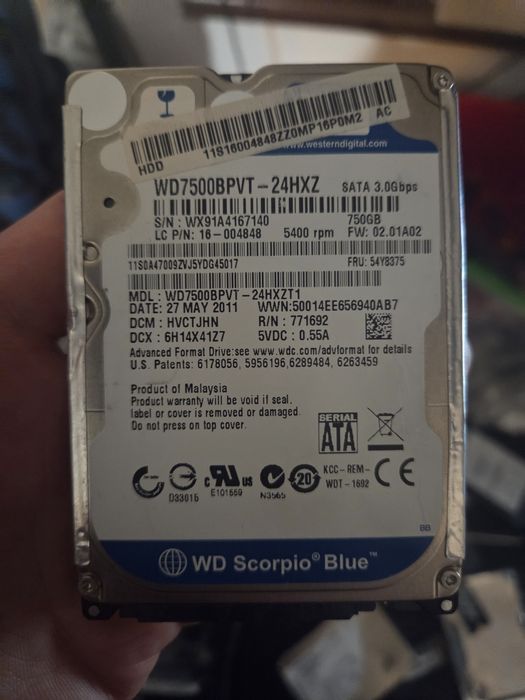 Sprzedam uszkodzony dyak twardy 2.5 cala WD 750GB