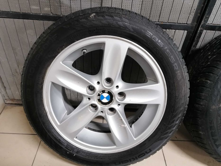 Alufelgi 16 z oponami zimowymi NOKIAN 205/55r16 BMW 5x120