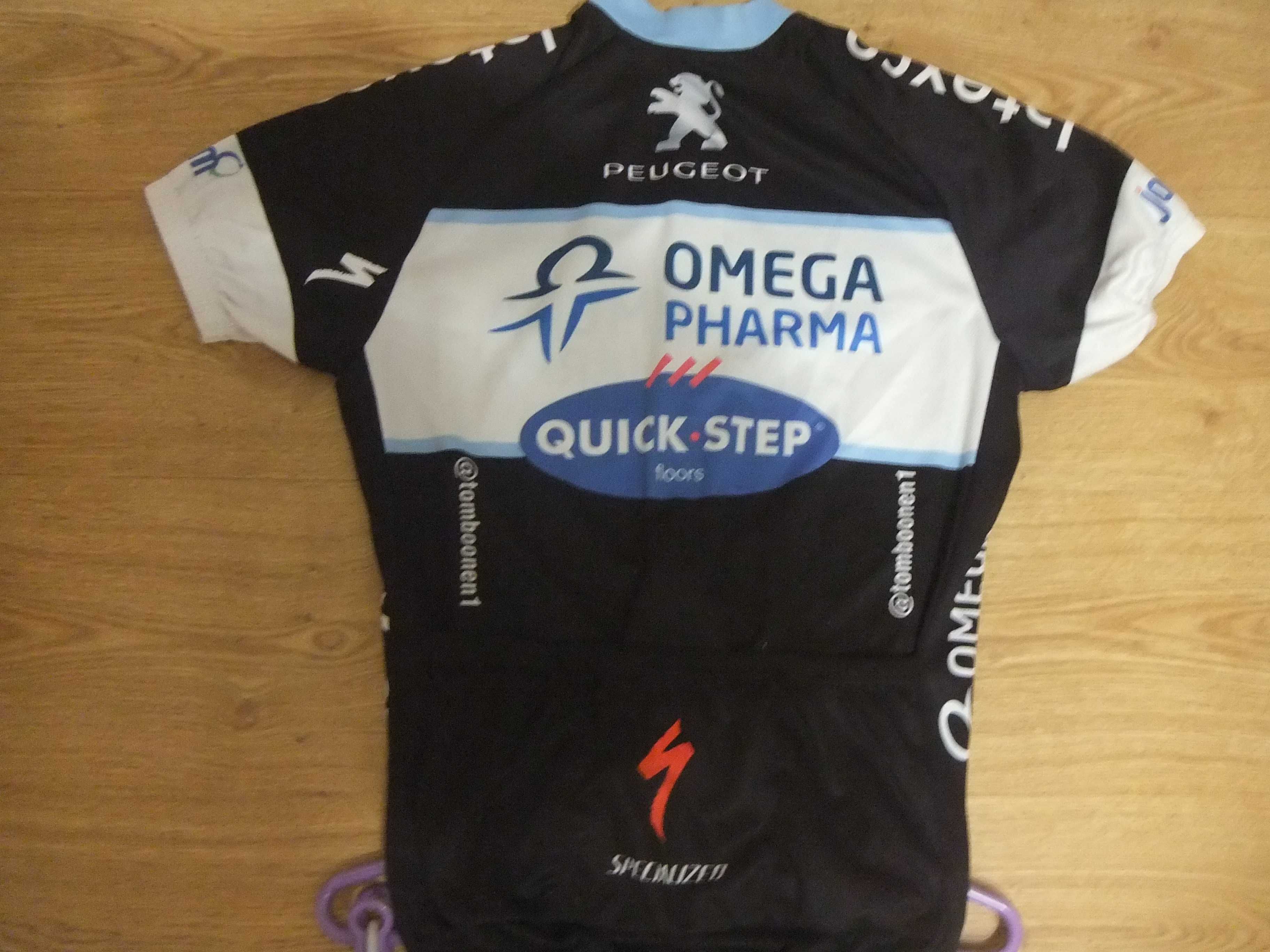 Strój-Szosa-kolarski-Rower-Ubranie latexo-Pharma-Omega M
