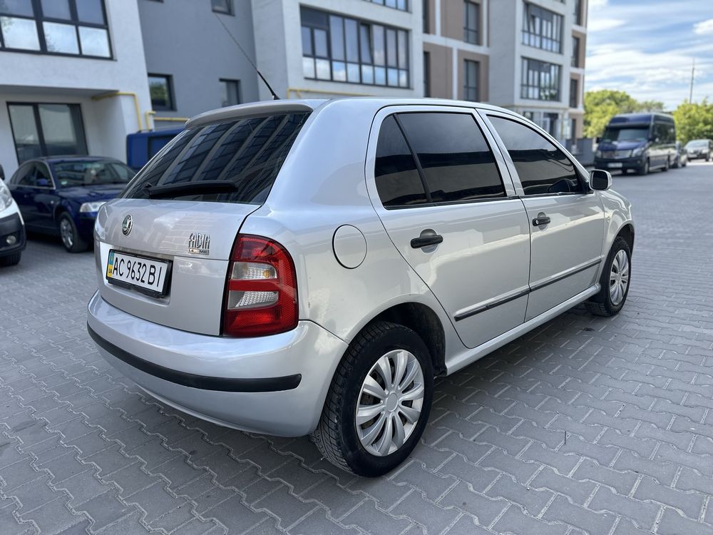 Skoda fabia 1.4 бензин