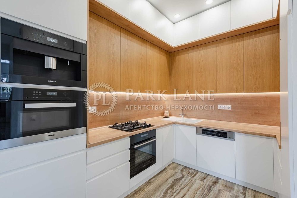 Без%Розкішний будинок з ремонтом,10 соток,басейн,баня.Гатне/Крюківщина