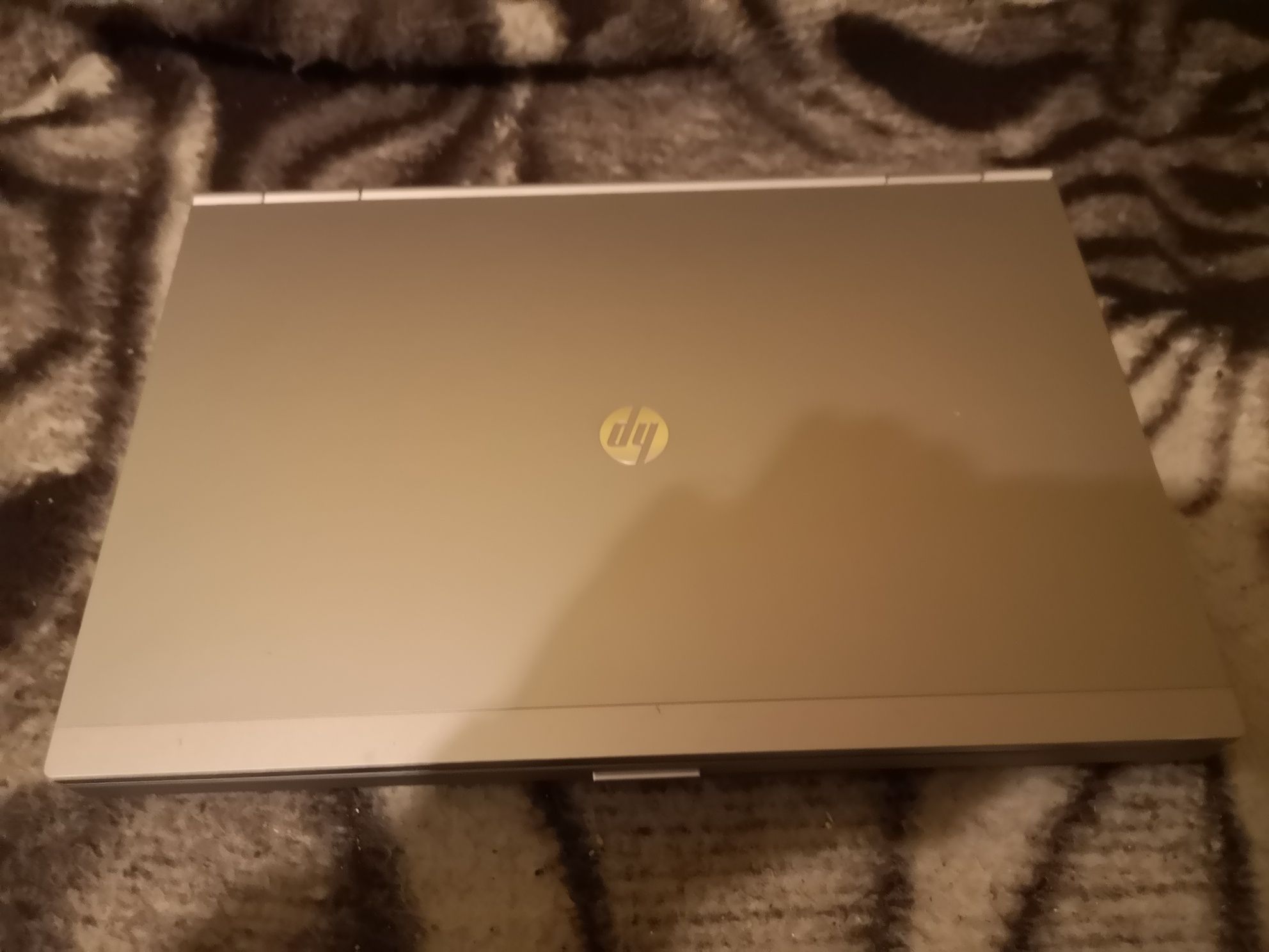 Laptop hp 8460p i5 2410m 2X 2.3ghz 10gb ram   180 gb dysk SSD