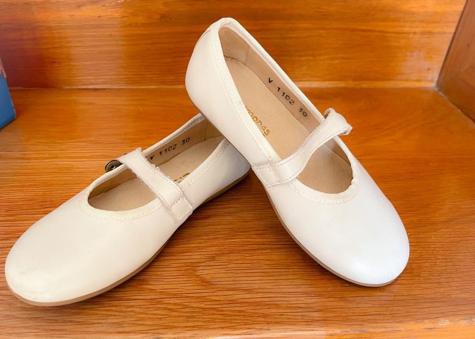 Sapatos de menina