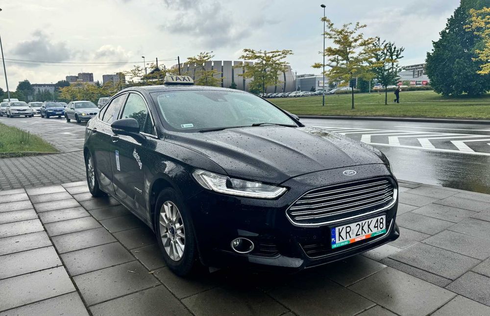 Wynajem samochodu – Ford Mondeo 2.0 Hybrid + LPG, OFERTA SPECJALNA