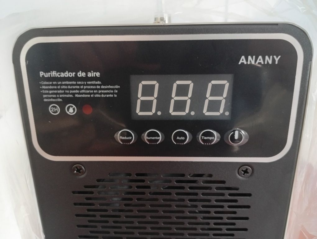 Ozonator / ozone sterilizing machine