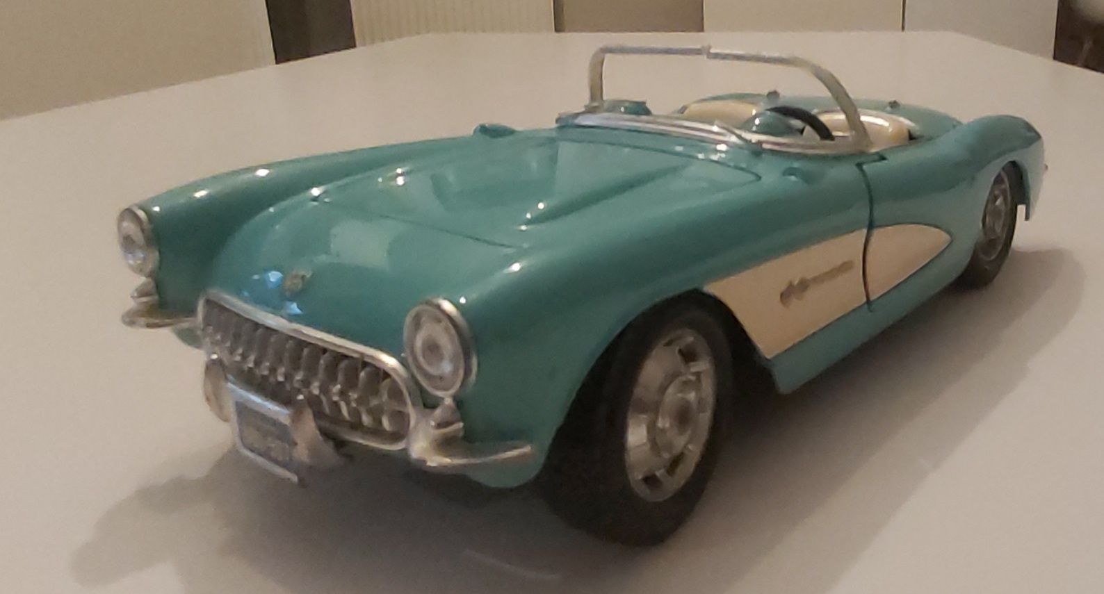 Model Bburago chevrolet Corvette 1957