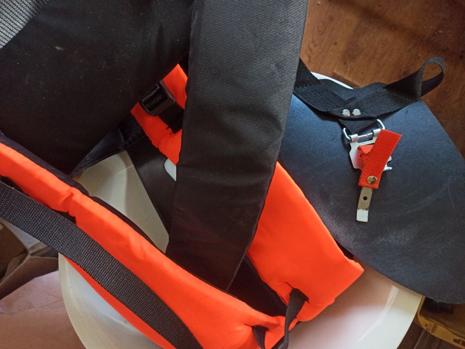 Бензокоса, бензиновий тример-кущоріз STURM! bt8952s