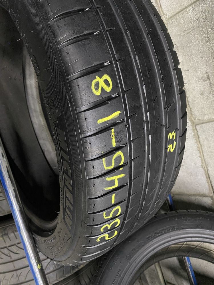 Літні шини 235/45 R18 (98Y) MICHELIN