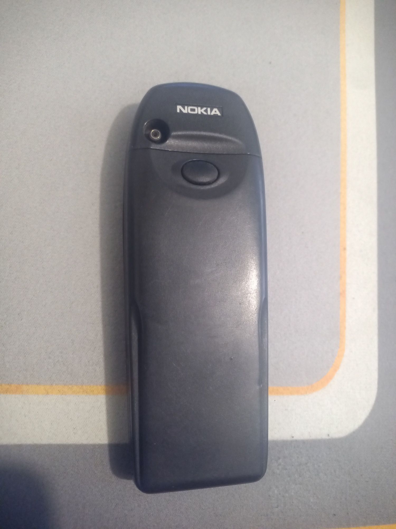 Nokia 6210 Navigator -1000грн. Nokia 6310i -1500грн