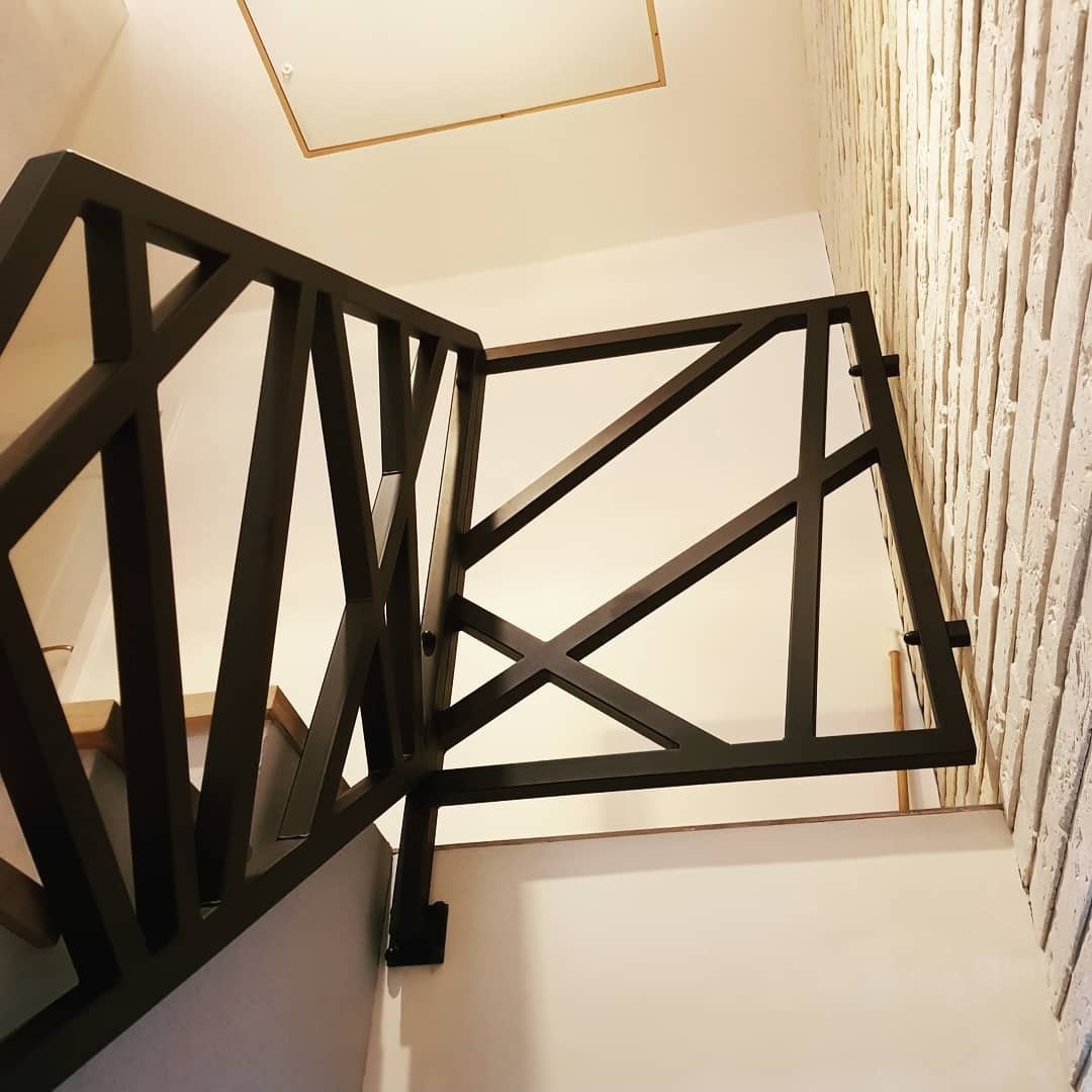 Barierka balustrada schody stalowe konstrukcja balkon
