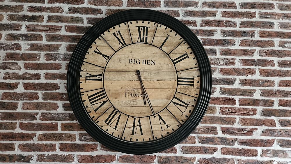 Zegar drewna mango