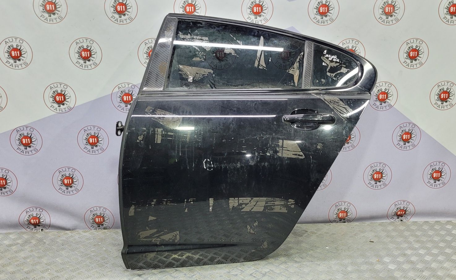 Двері передні задні праві ліві Jaguar XF 2009-2015