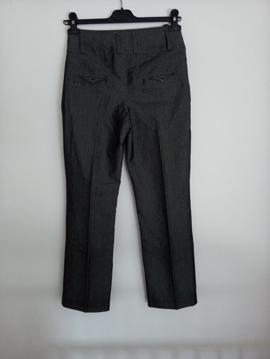 Szare spodnie w kant rozmiar 36