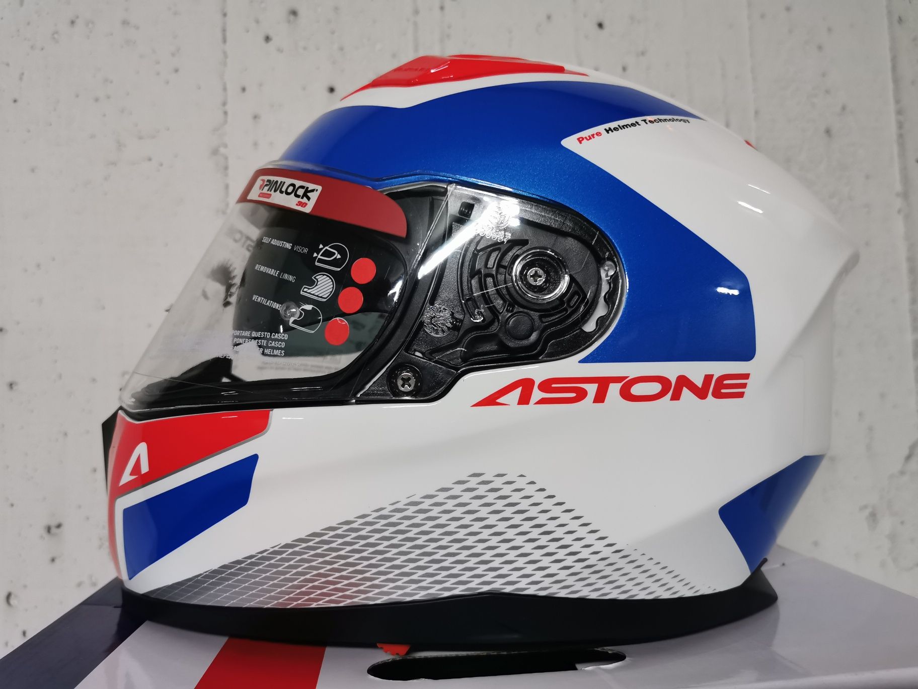 Capacete Integral Astone GT900 ( NOVOS )