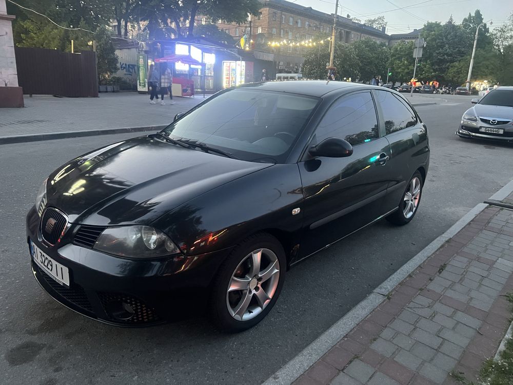 Продам seat ibiza sport  2л