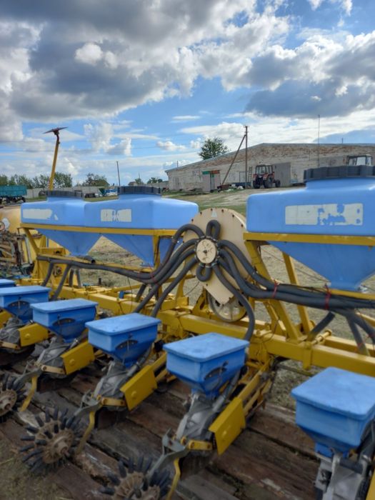 Продамо сівалку ТОДАК СТВТ 12/8М 2010 рік. З системою контролю висіву.