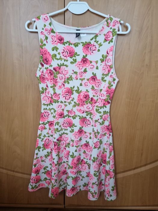 Sukienka w róże r.38 H&M