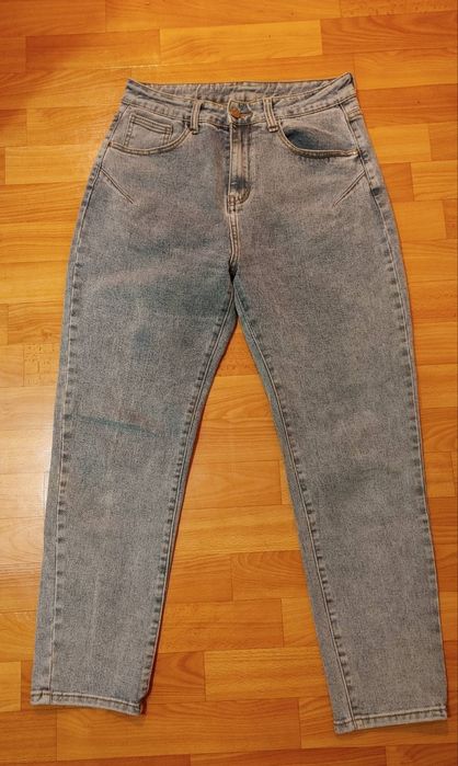 Джинси жіночі мом