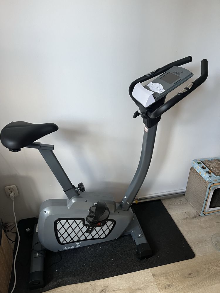 Rowerek stacjonarny Skandika Wiry z Bluetooth