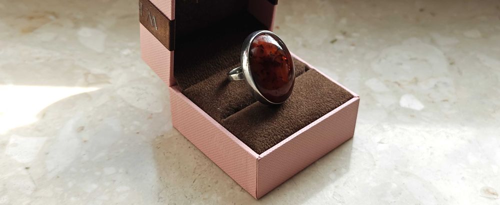 Ogromny Pierścionek Srebrny Bursztyn Orno ? Warmet ? PRL