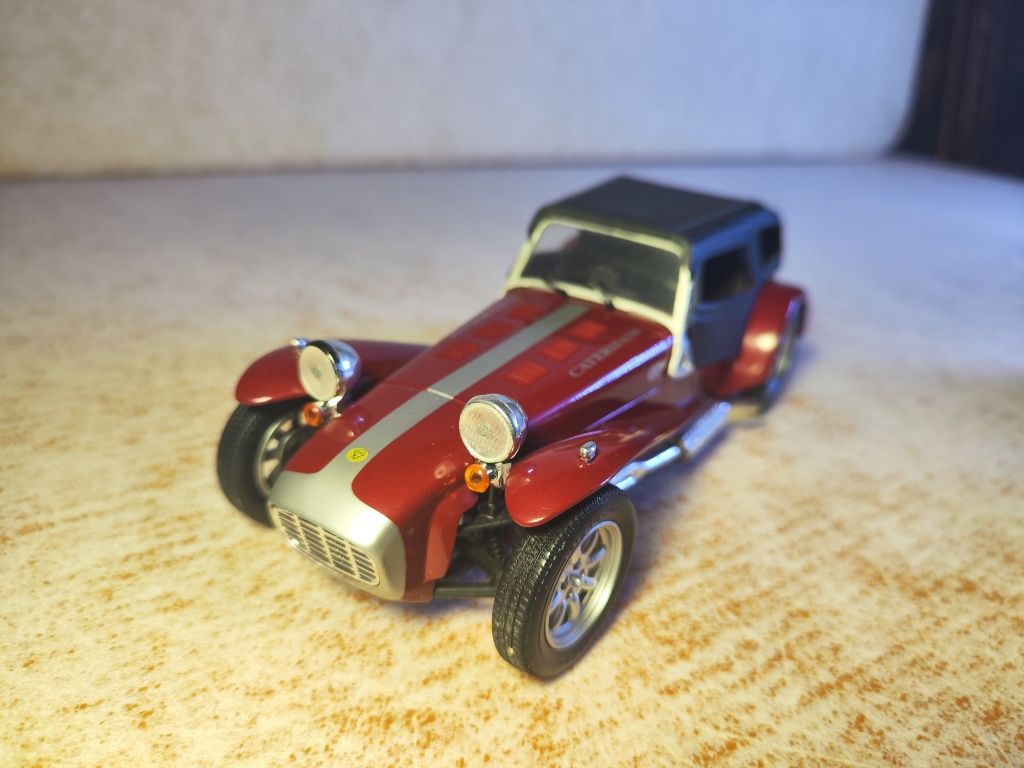 Caterham super seven 1:18 Anson