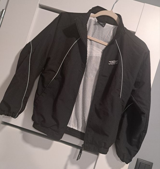 Kurtka wiatrówka chłopięca umbro 134