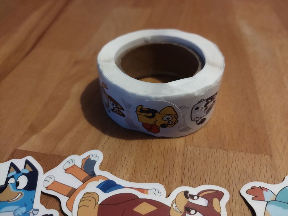 Naklejki z bajki Bluey