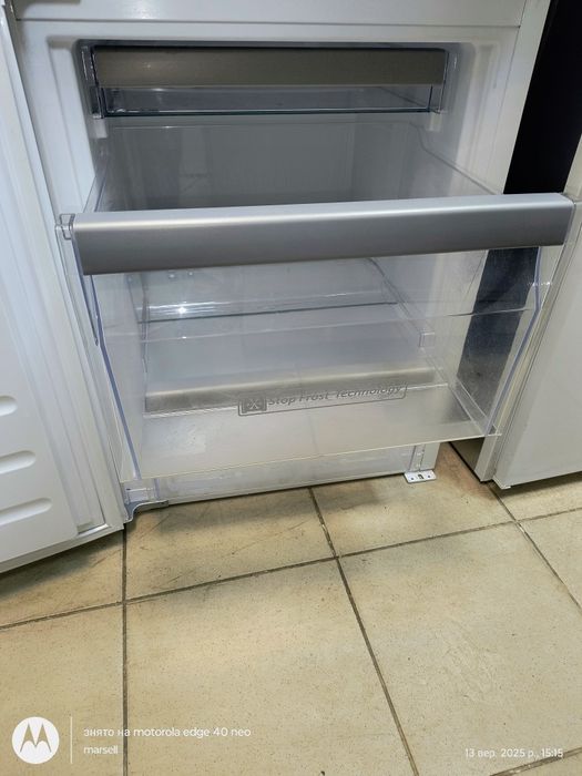 Холодильник вбудований Whirlpool ART 6711/A++ SF Stop Frost 177 Рез