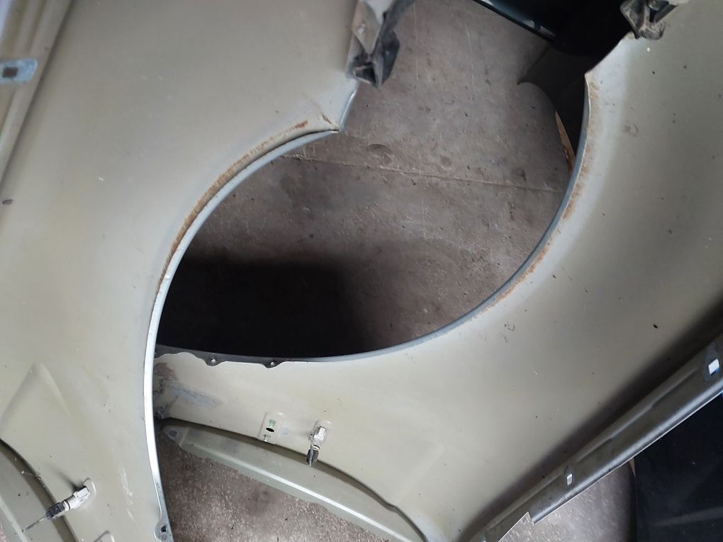 Prawy lewy przedni błotnik bmw e 46 compact titansilber srebrny 354/7