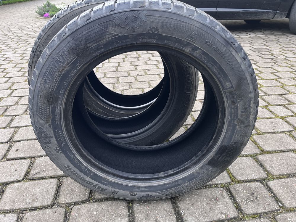 Opony Kumho I-ZEN RV 225/60 R18 104H