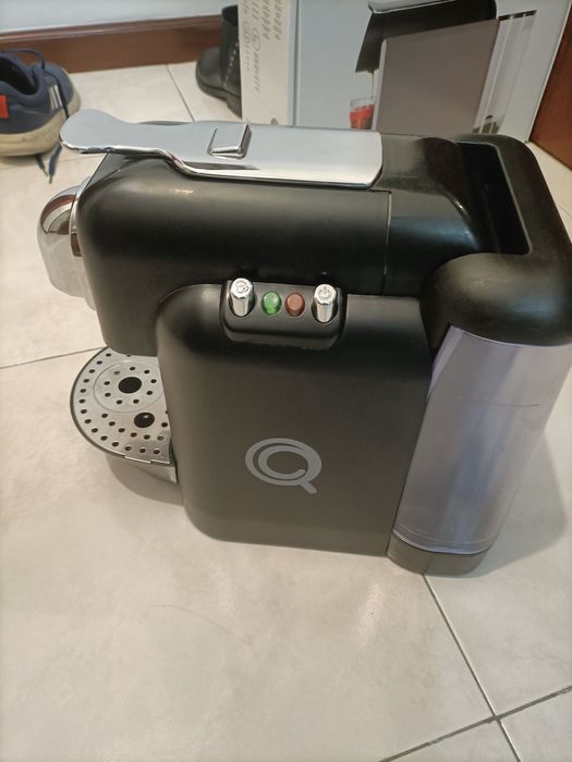 Máquina de café delta