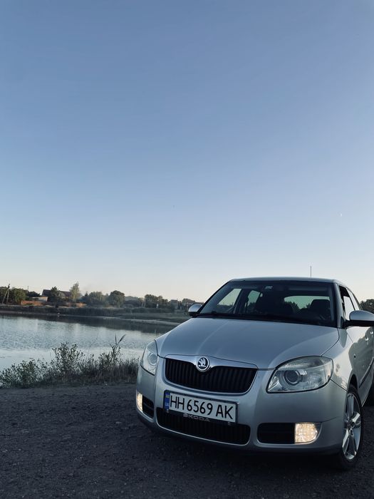 Skoda Fabia 2008 г 1.4 бензин