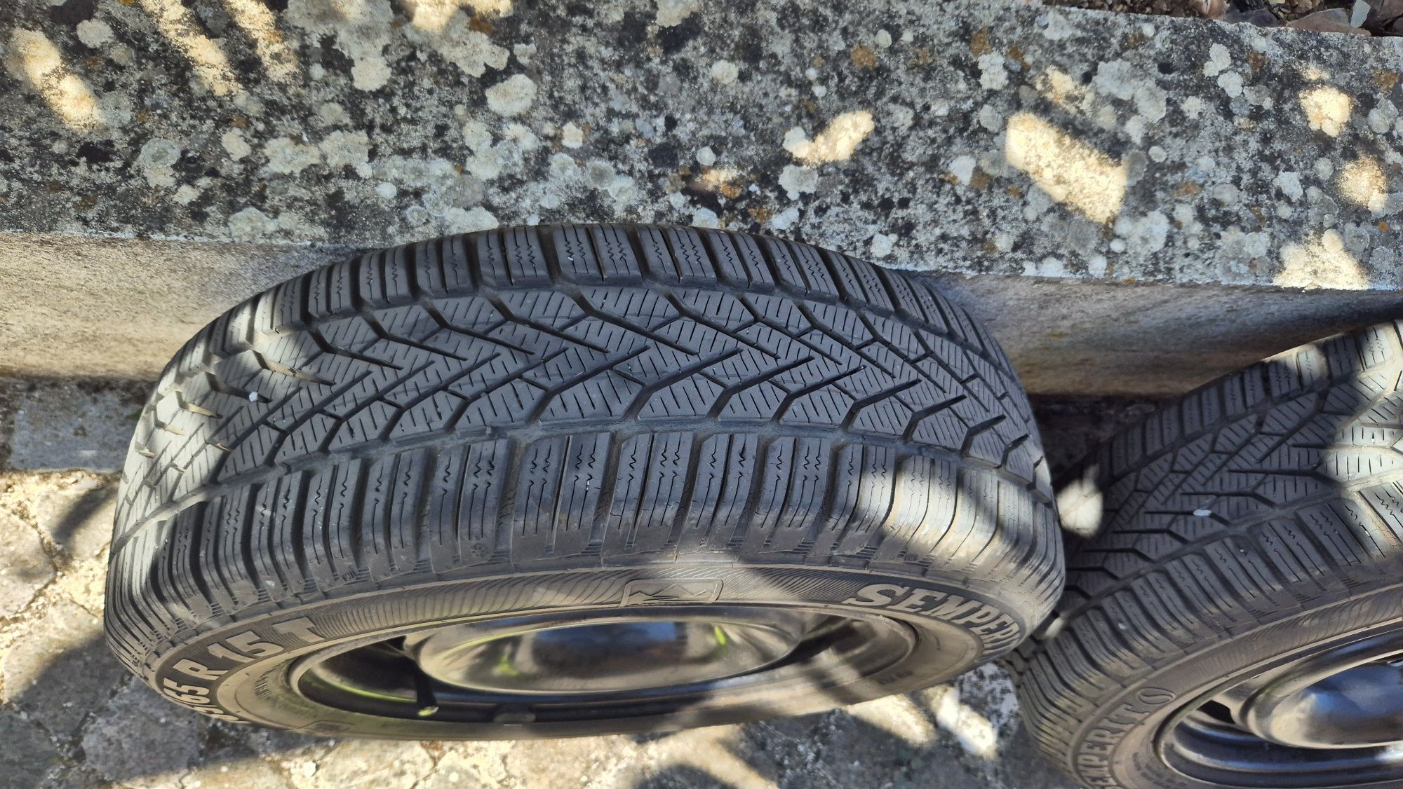 Conjunto jantes, pneus e tampoes citroen 185 65 R15