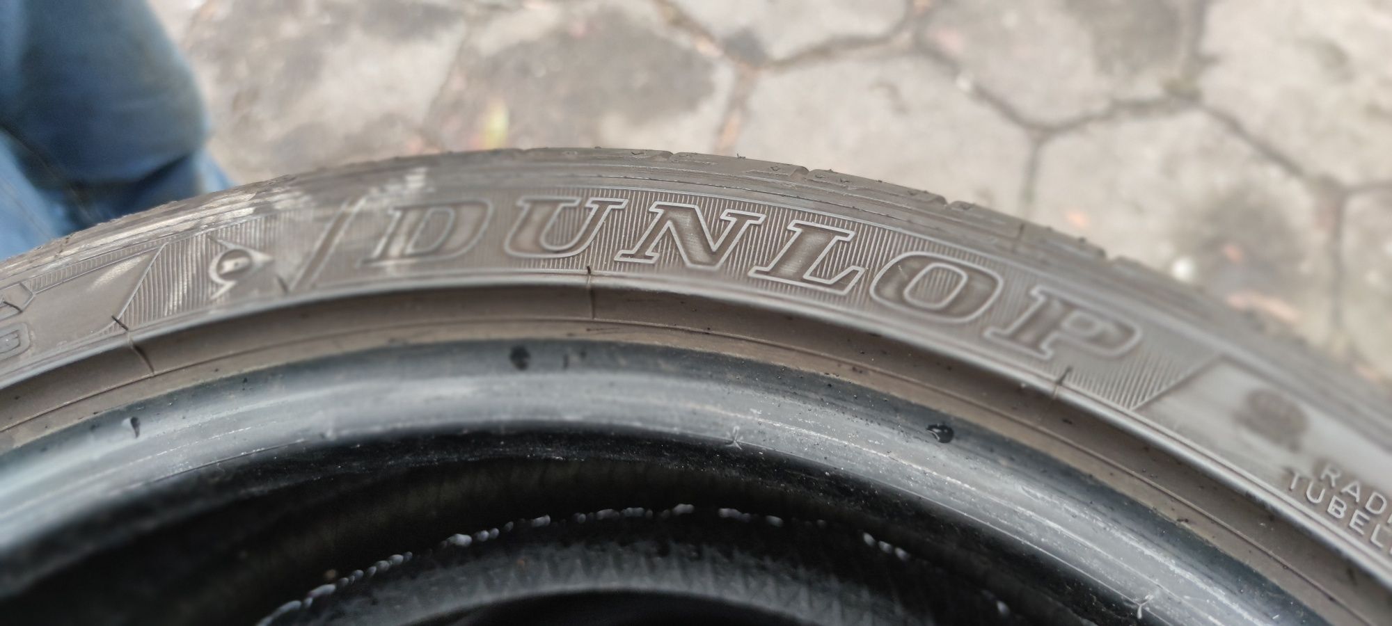opony lato 215x40x17 DUNLOP 4szt 600zł 2013r
