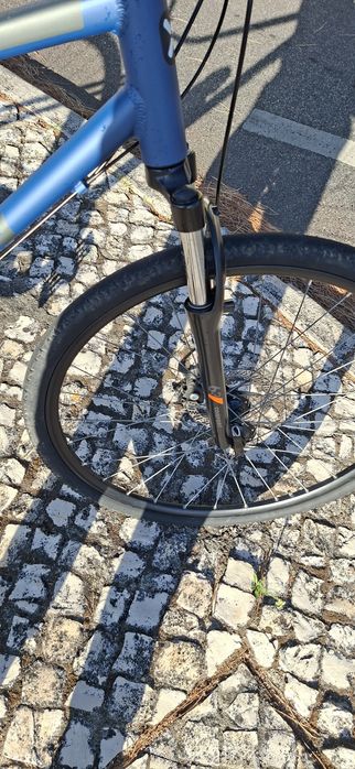 Bicicleta riverside 500