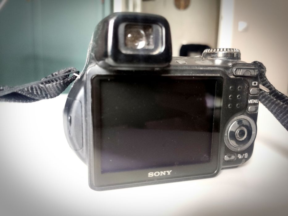 Фотоапарат цифровий Sony DSC-H5