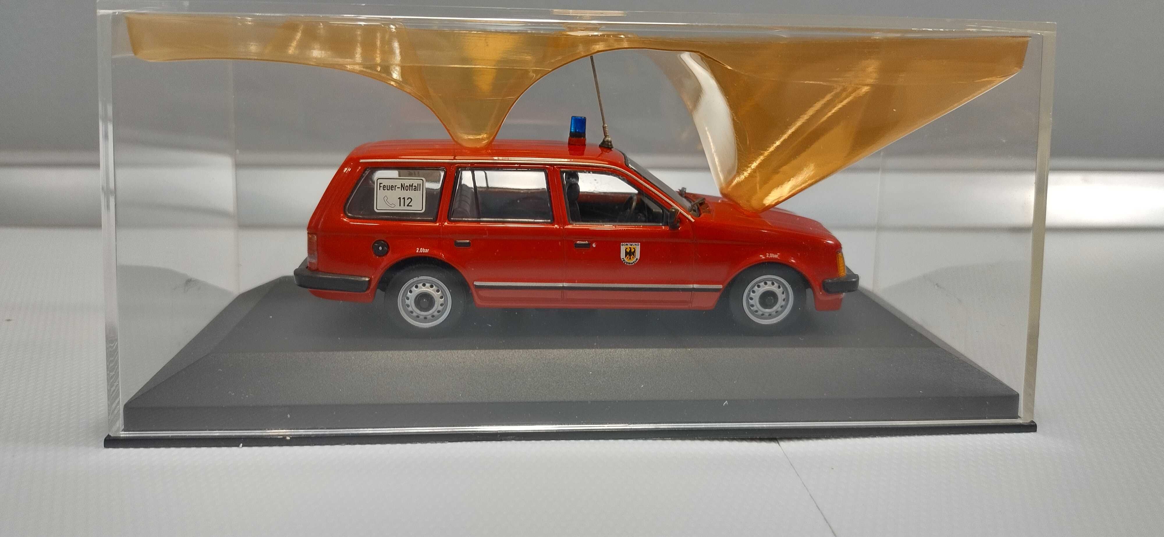 Opel Kadett D Kombi 1:43 MINICHAMPS