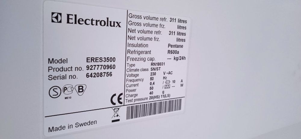 Холодильник б/в ELECTROLUX   No Frost mod. ERES3500
