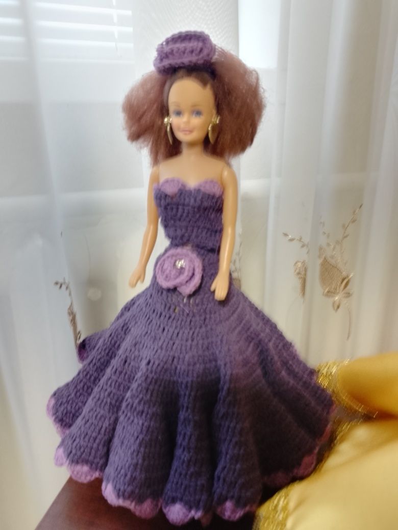 Ручна робота Лялька з в'язаною сукнею