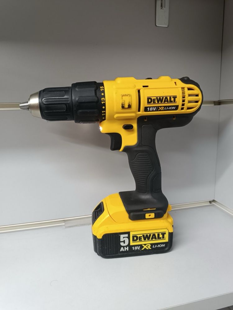 Dewalt DCD 776 шуруповерт з ударом деволт