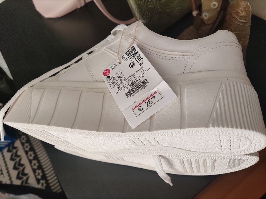 Sapatilhas brancas 38 novas
