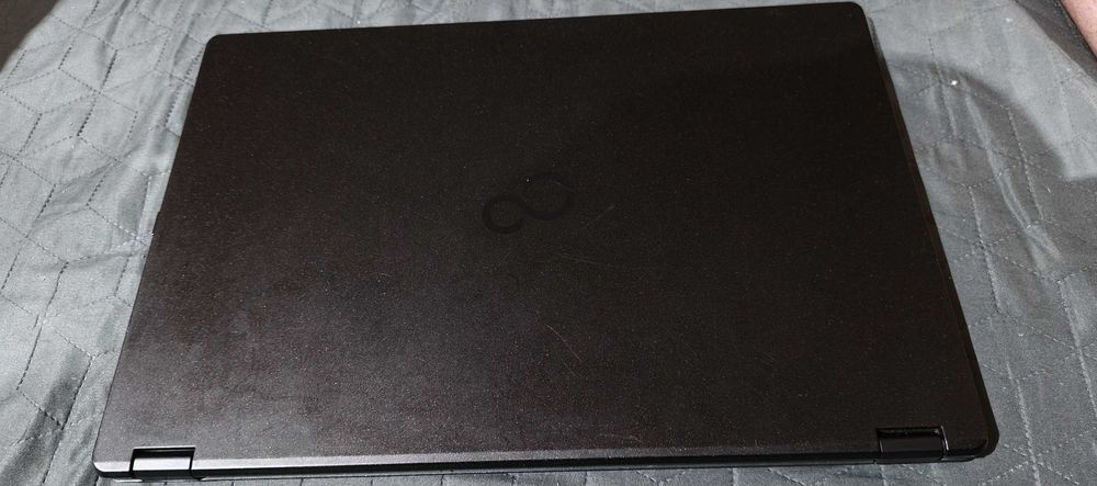 Ноутбук Fujitsu U757, i5, IPS 15"6, SSD NVMe 256/16Gb, modem GSM LTE.